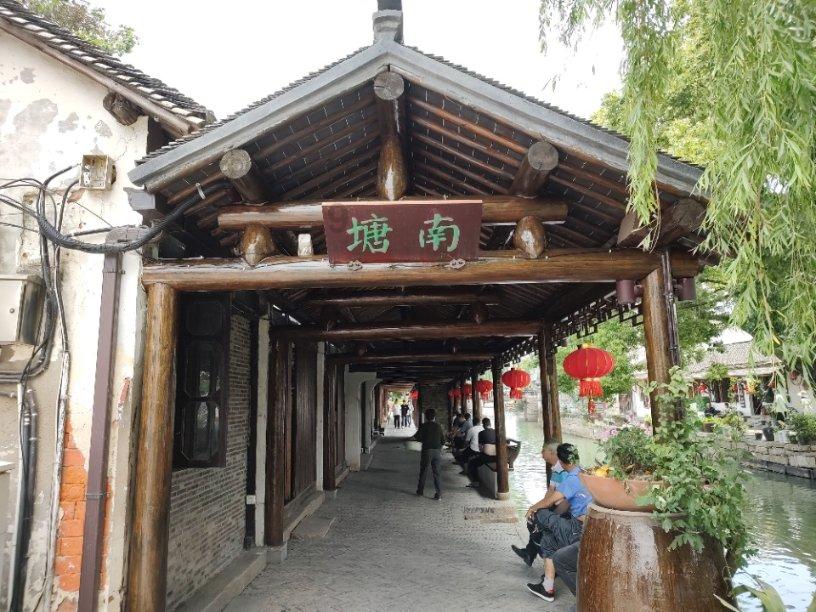 国货美妆品牌崛起 多家企业预计去年业绩亮眼